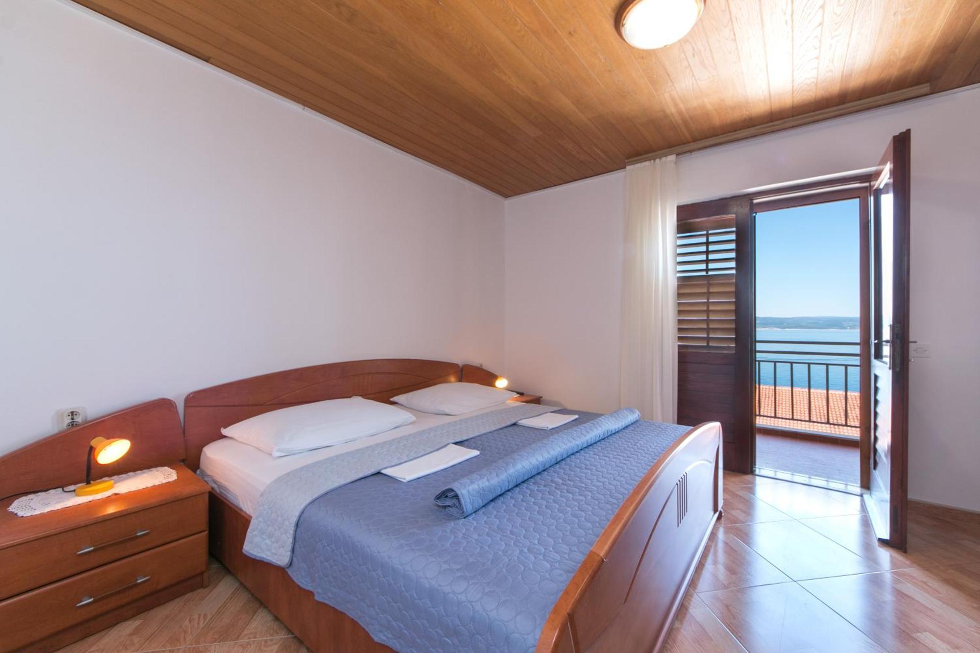 Apartments And Rooms By The Sea Brela, Makarska - 2752 المظهر الخارجي الصورة