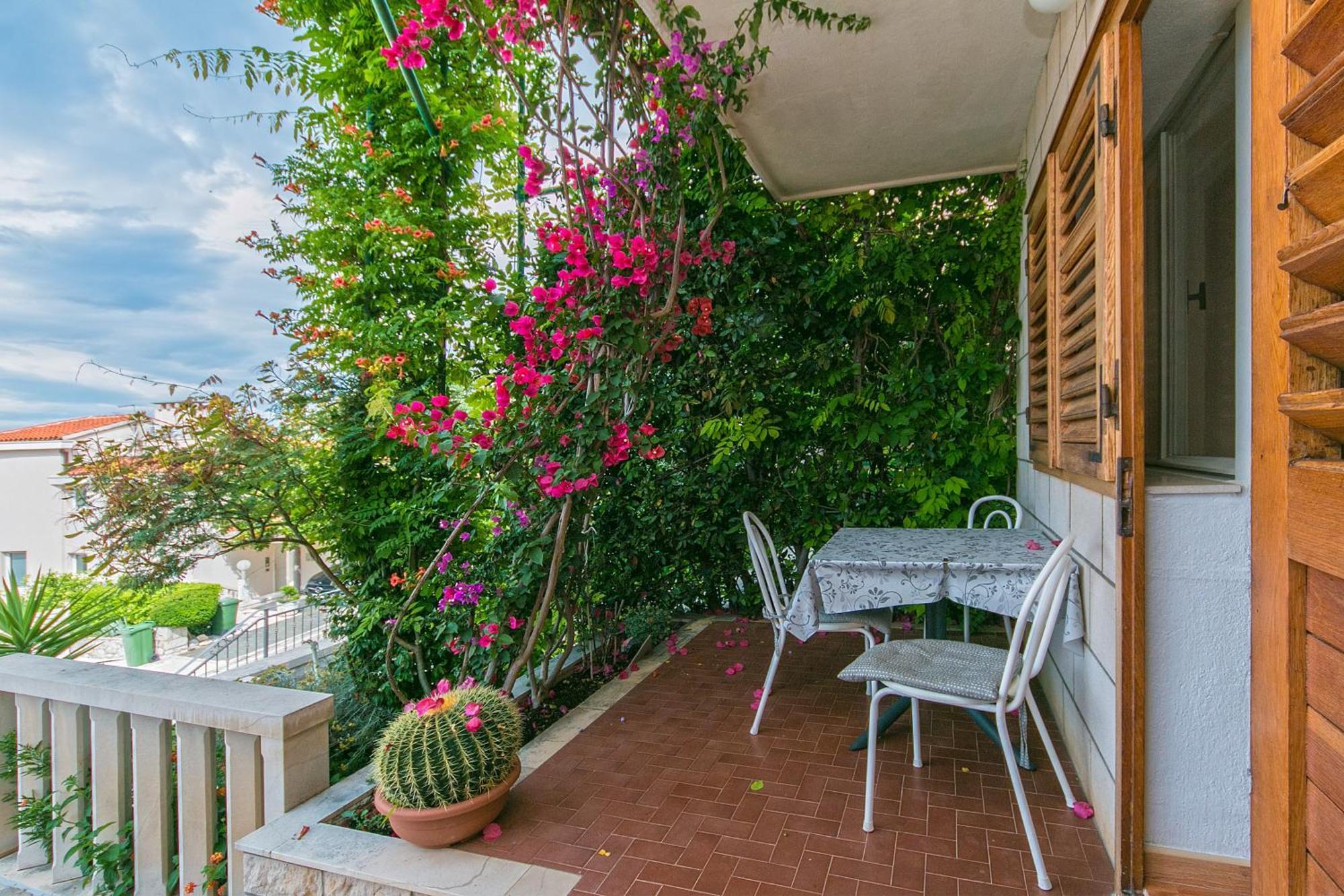 Apartments And Rooms By The Sea Brela, Makarska - 2752 المظهر الخارجي الصورة